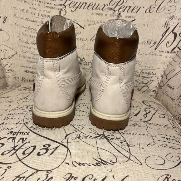 Timberland Women’s Classic Boot   - Picture 3 of 16